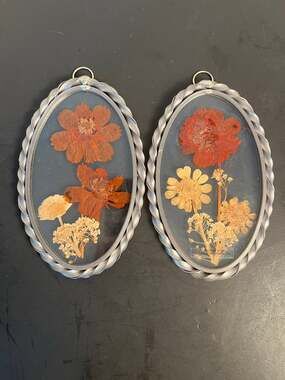 Vtg Lasting Impressions Pressed Flower Glass Suncatcher Pair Oval Pewter Frame